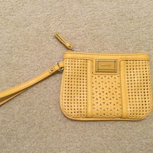 Nine West gorgeous yellow wristlet NWOT